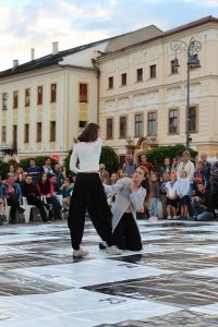 Neverending dance