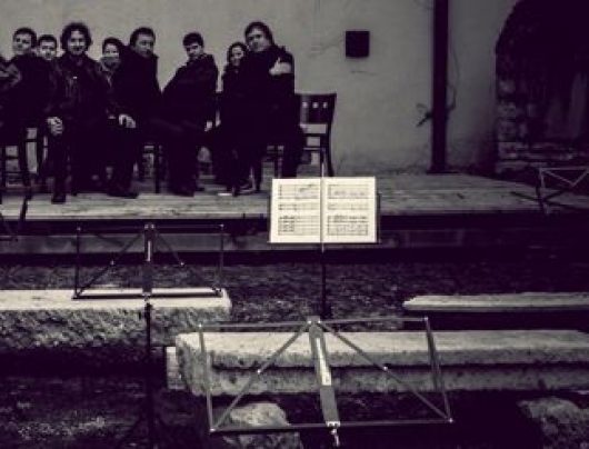KRST PUBLIKÁCIE K 15. VÝROČIU DIVADLA ŠTÚDIO TANCA 2v1 DIVADLA ŠTÚDIO TANCA koncert QUASARS ENSEMBLE