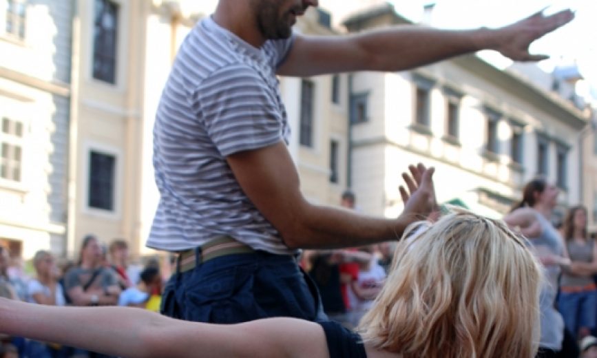 Touch the dance