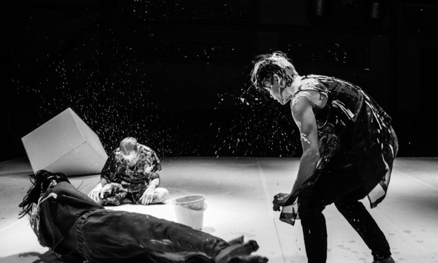 At the horizon of no return ( Na horizonte bez návratu) + KUBIČINA live act